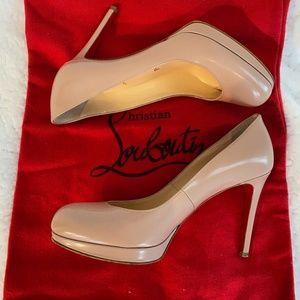 Christian Louboutin Nude Pumps
